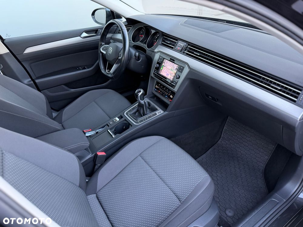 Volkswagen Passat 1.5 TSI EVO Business - 41