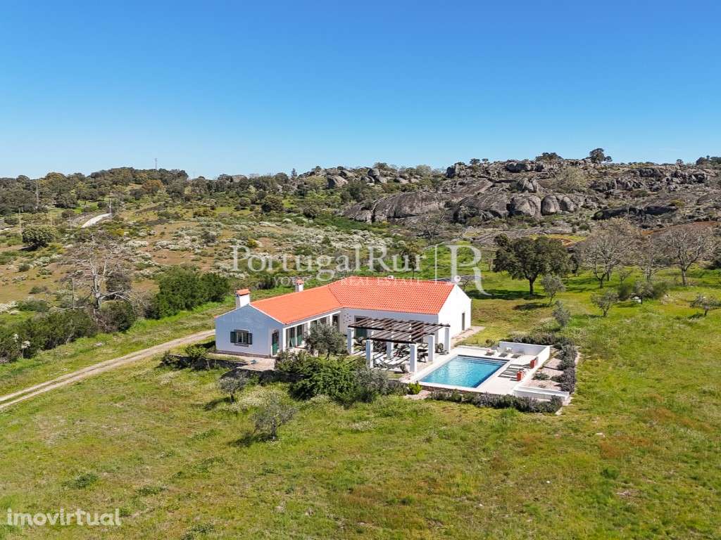 Quinta com 2 casas e piscina no P. N. da Serra de São Mamede - Grande imagem: 4/60