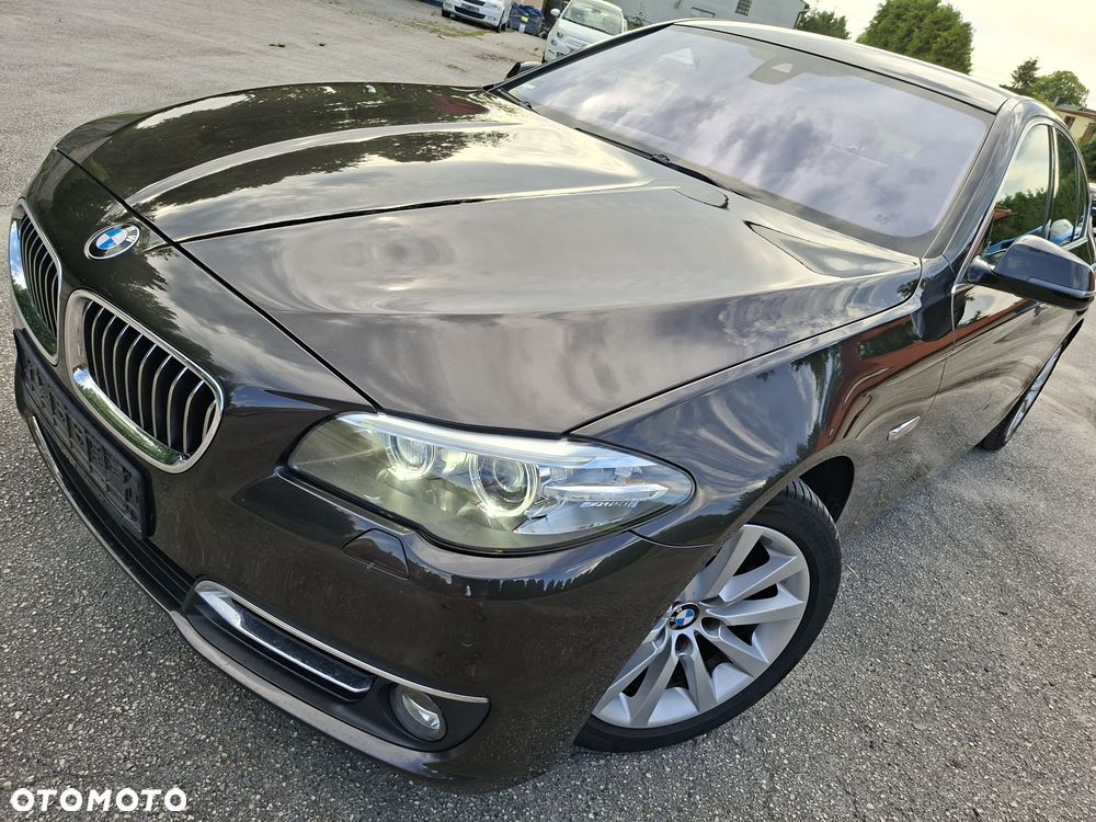 BMW Seria 5 520d xDrive Luxury Line - 2
