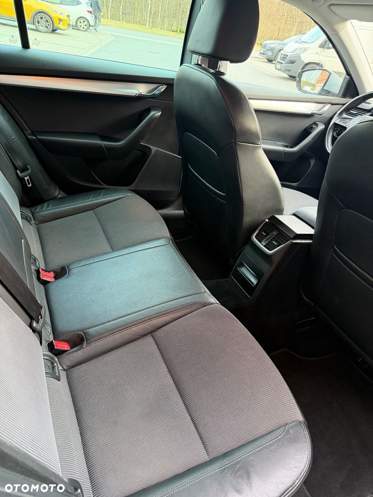 Skoda Octavia 1.5 TSI ACT Ambition DSG - 39