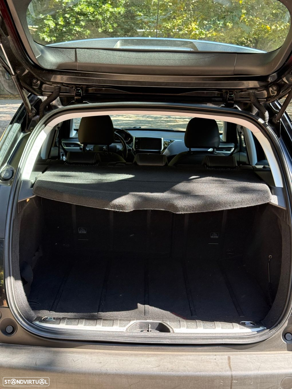 Peugeot 2008 1.2 PureTech Allure - 25