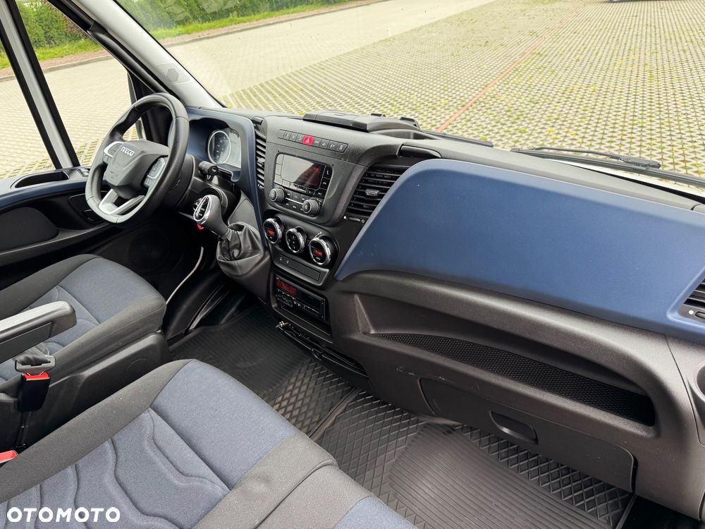 Iveco Daily‼️72C18‼️2021r 3.0 HI-MATIC Chłodnia/Mroźnia zakres -32C THERMO KING V-500 MAX Źródło Zasilania 400V Grube Ściany/Podłoga Przegroda komorowa‼️ Full LED na bliźniaku Salon Polska DMC7200kg - 17