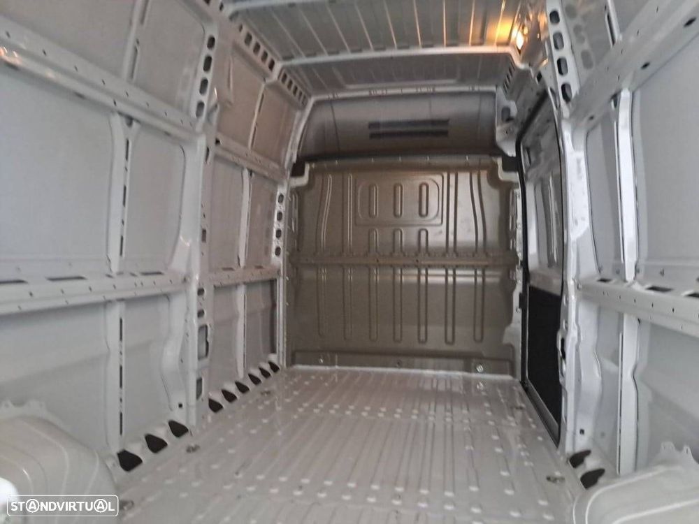Peugeot Boxer 2.2 BlueHDi 140 S&S L3H3 - 6