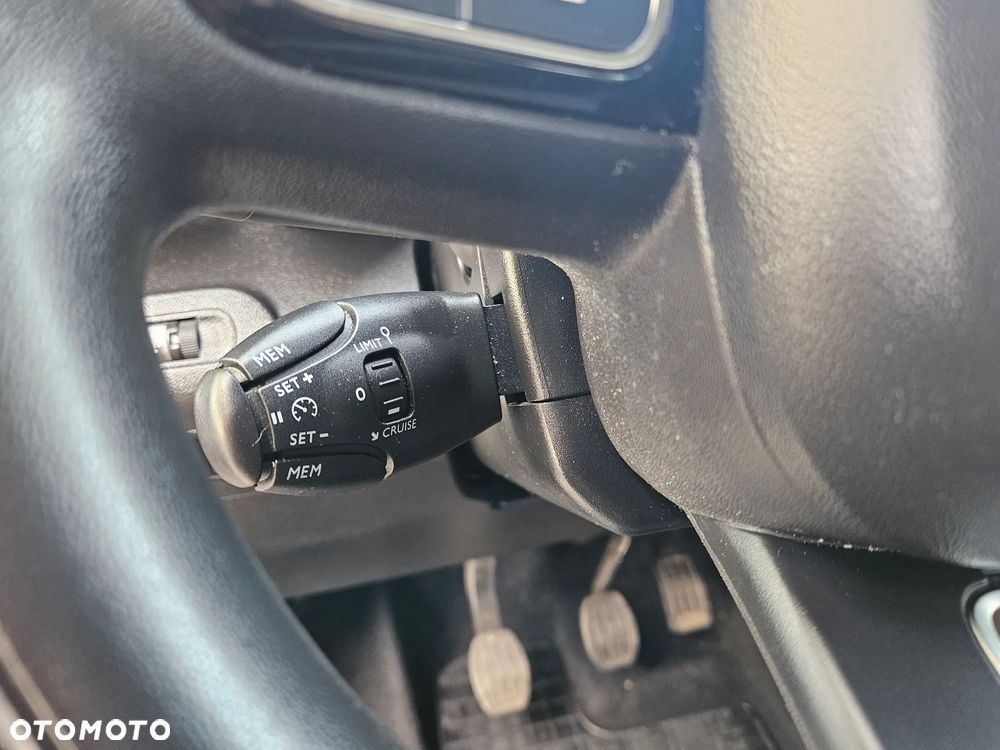 Citroën Berlingo XL BlueHDi 130 FEEL - 22