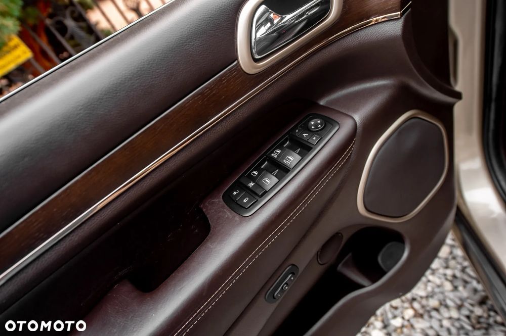 Jeep Grand Cherokee 3.0 CRD Summit - 29