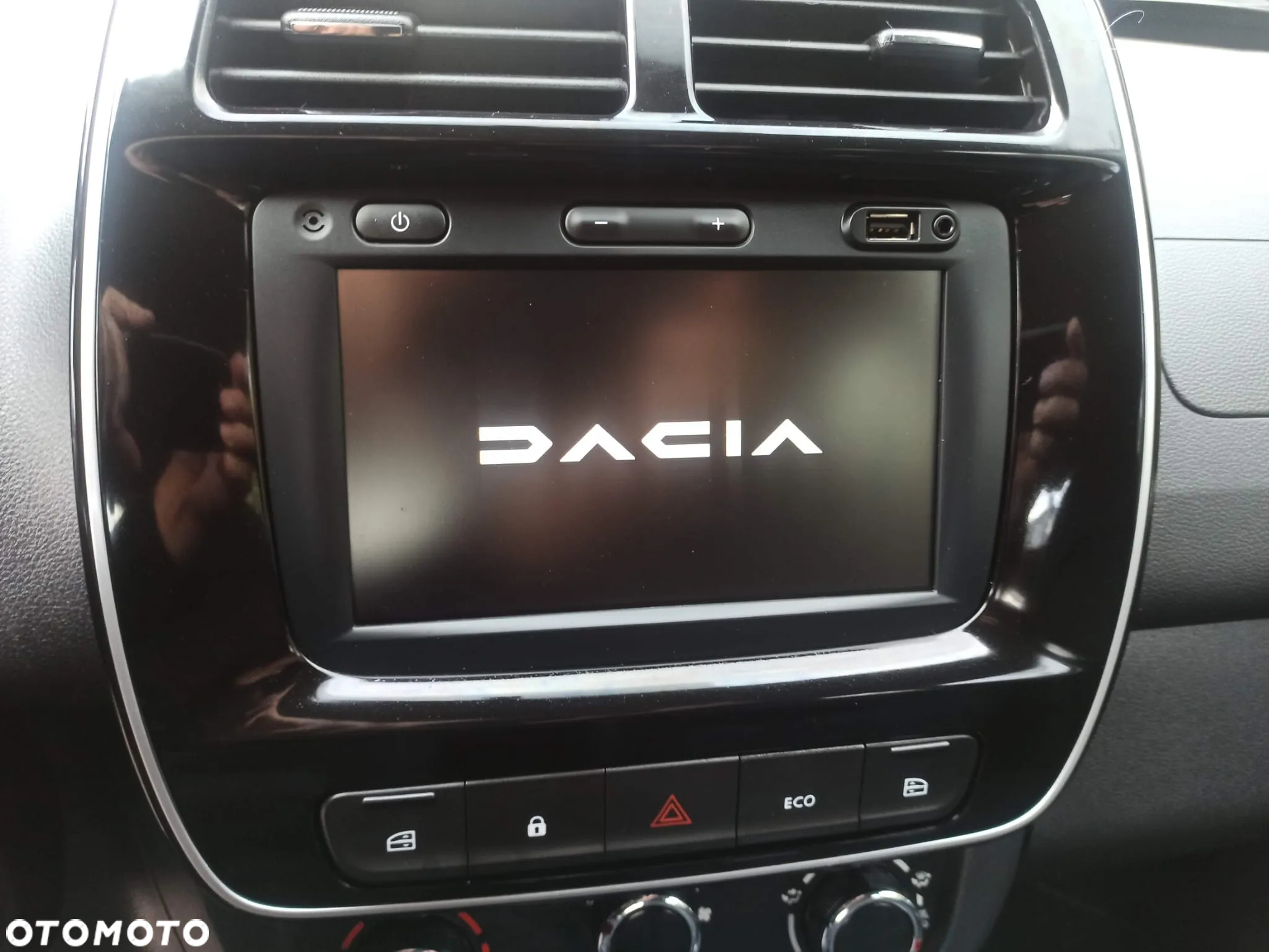 Dacia Spring - 12