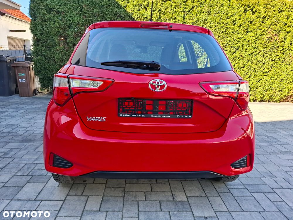 Toyota Yaris - 10