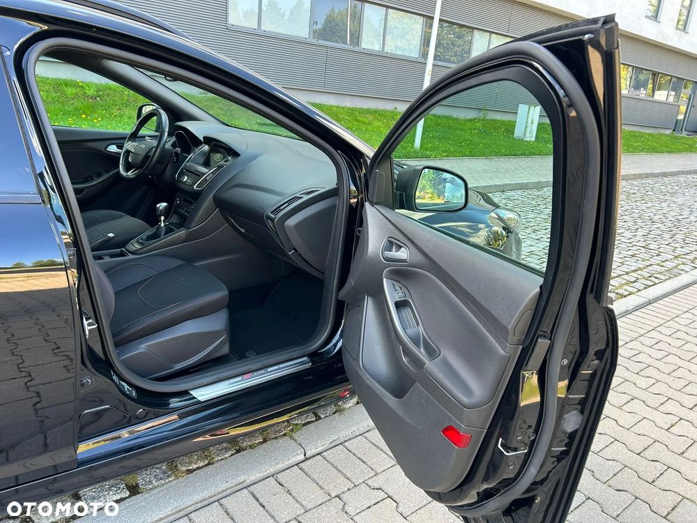 Ford Focus 1.5 EcoBoost STart-Stopp-System ST-Line - 14