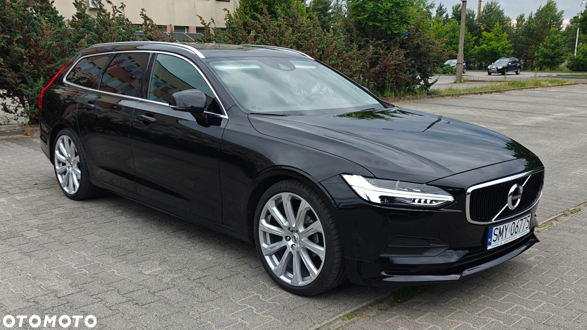 Volvo V90 D4 Momentum Pro - 14