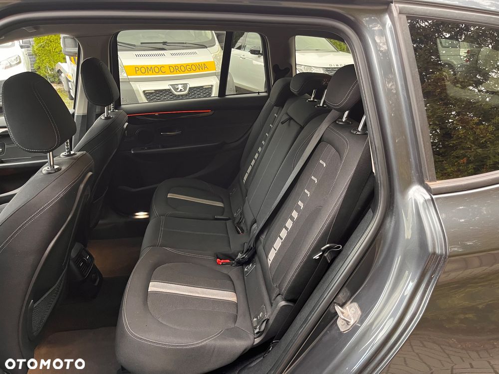 BMW Seria 2 218d Gran Tourer Sport Line - 14