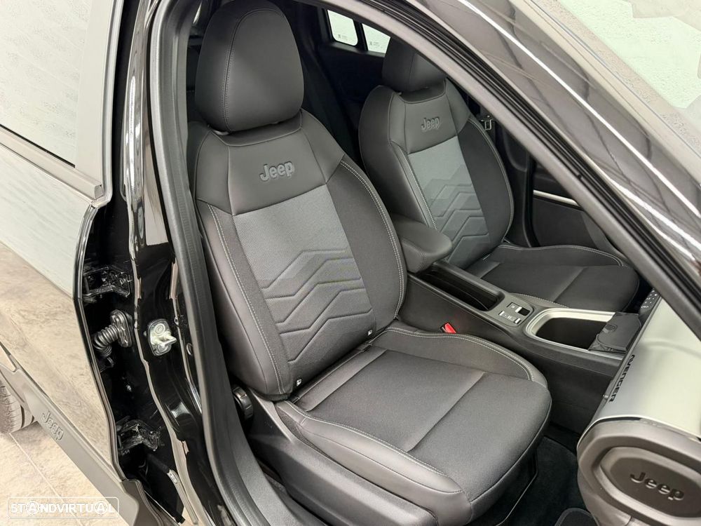 Jeep Avenger 54 kWh Black Edition - 36