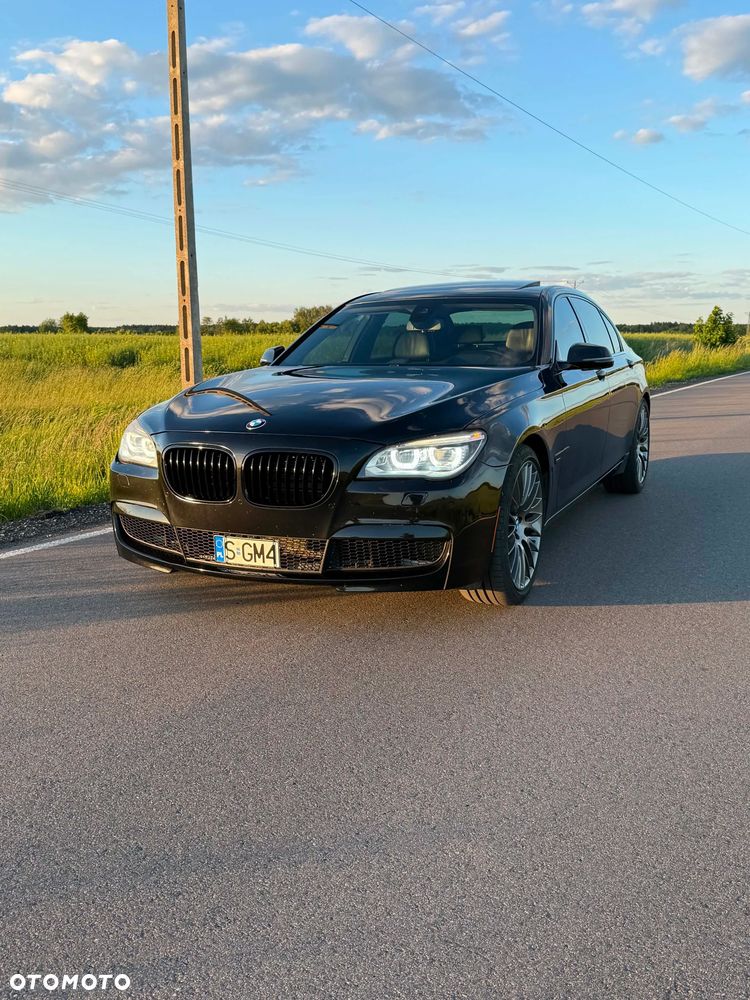 BMW Seria 7 750Li - 1