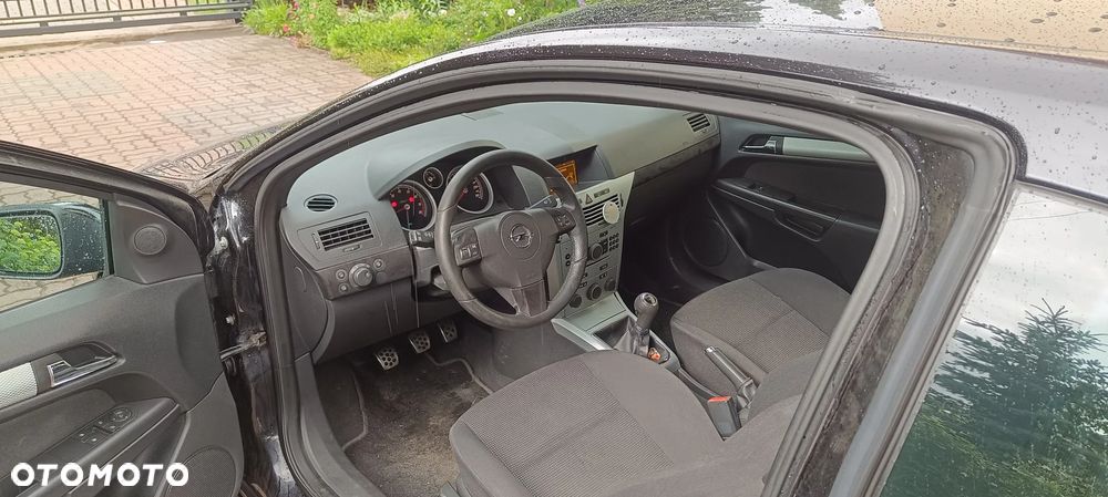 Opel Astra 1.8 Sport - 8