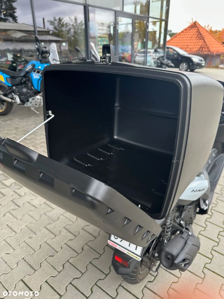 Yamaha NMAX - 4
