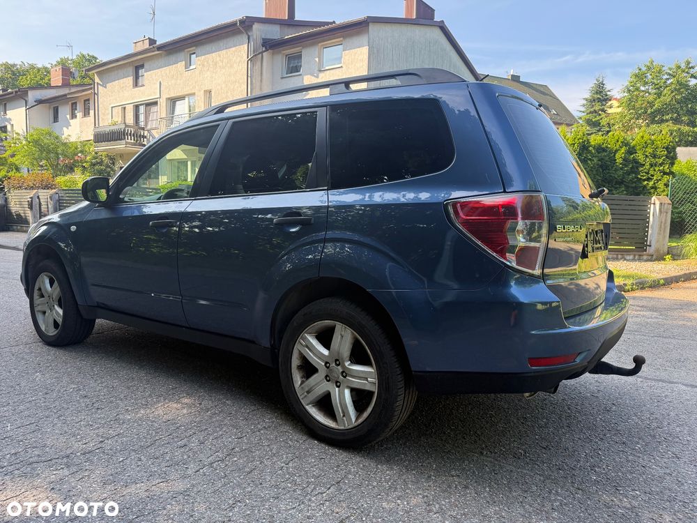 Subaru Forester 2.0X Exclusive - 5