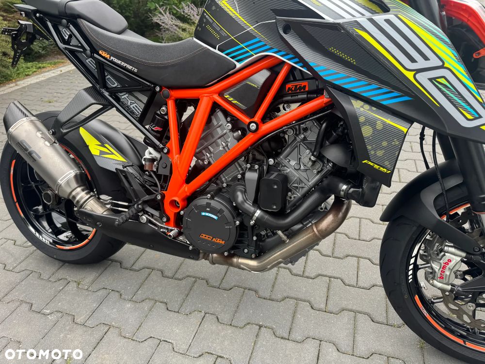 KTM Super Duke - 24