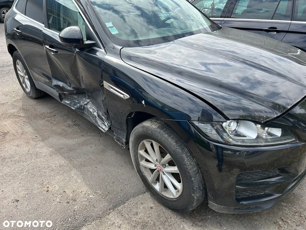 Jaguar F-Pace 20d AWD Prestige - 6