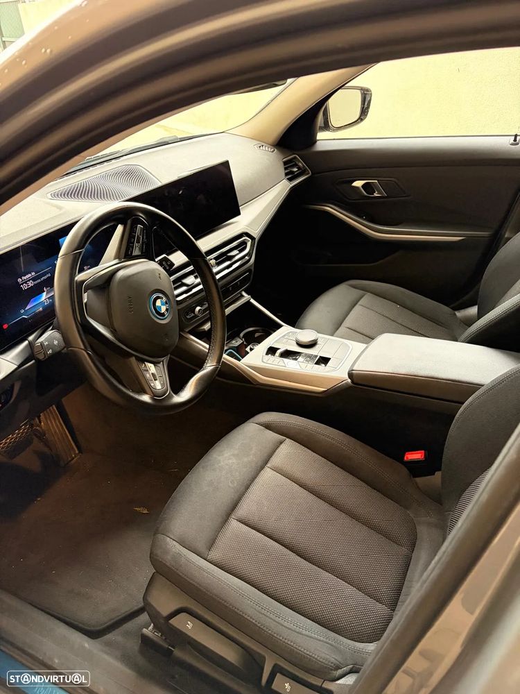 BMW 320 e Corporate Edition Auto - 8