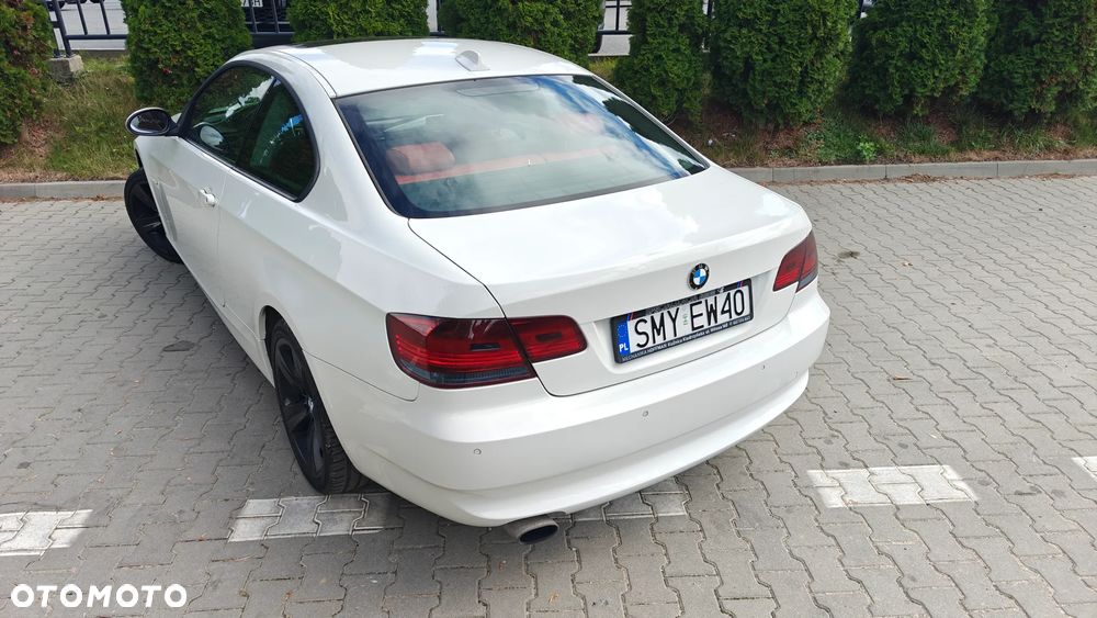 BMW Seria 3 320i - 22