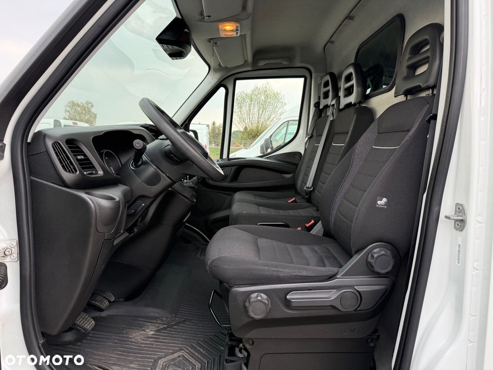 Iveco 2022/Daily/Średni/160 KM/manual/Klima/PDC/ bardzo dobry stan - 15