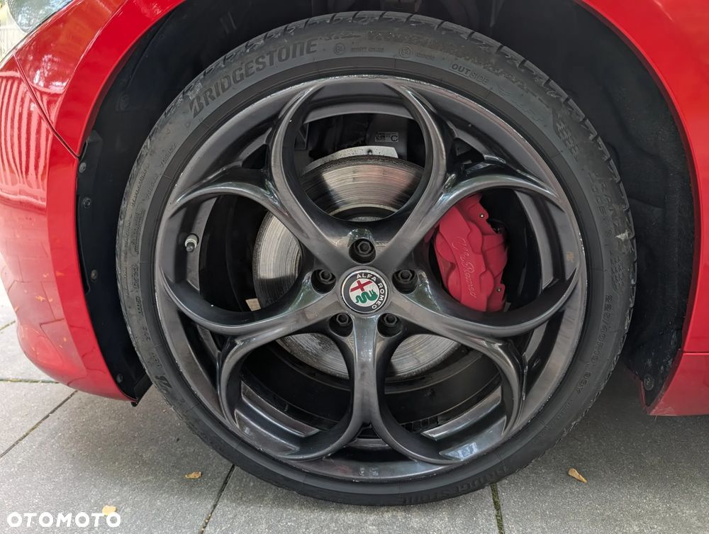 Alfa Romeo Giulia 2.0 Turbo Veloce Q4 - 11