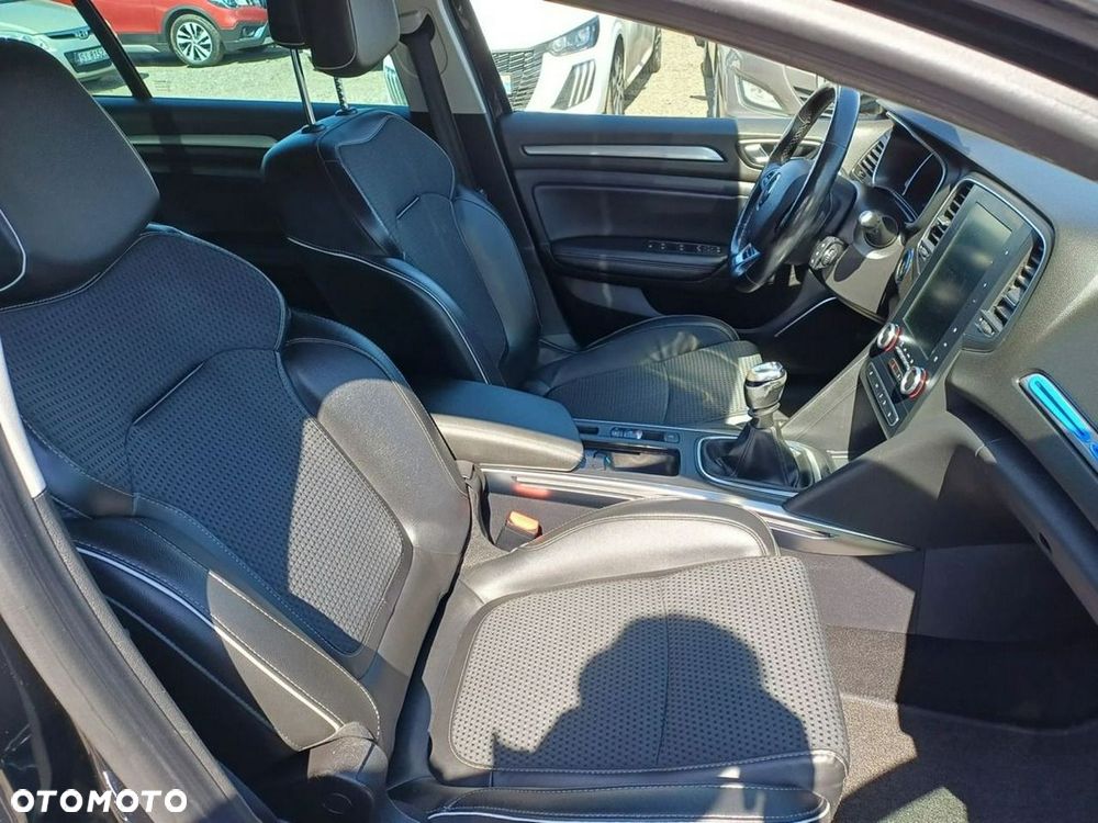 Renault Megane ENERGY dCi 130 BOSE EDITION - 12