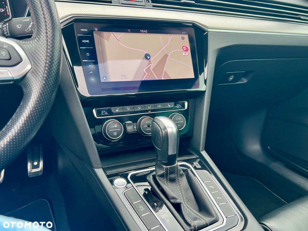 Volkswagen Passat 2.0 TDI SCR R-Line Plus DSG - 22