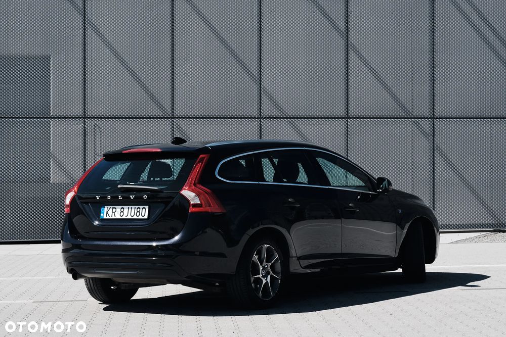 Volvo V60 D2 Ocean Race - 8