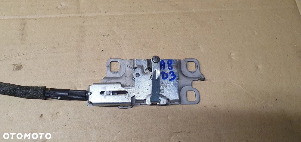 Zamek klapy bagażnika dociąg Audi A8 D3 4E0827383C 4E0827383D - 2
