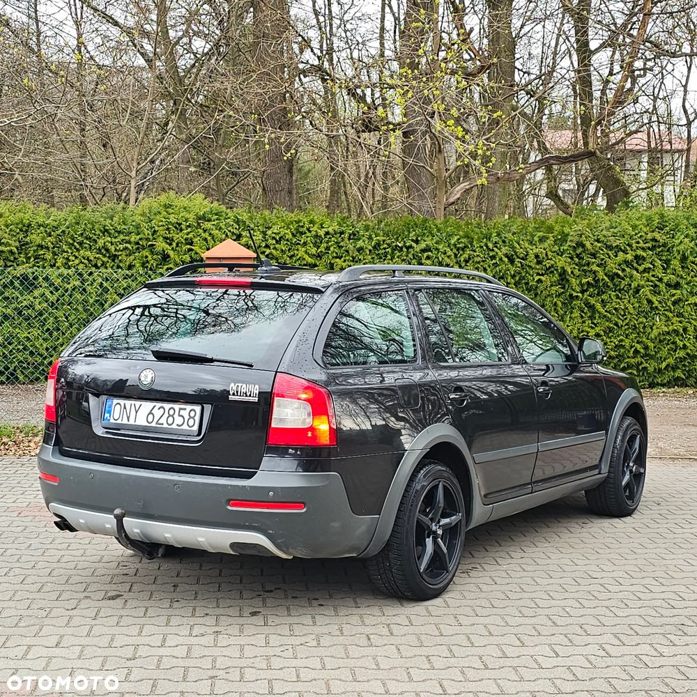 Skoda Octavia 2.0 TDI DPF Scout 4x4 - 3