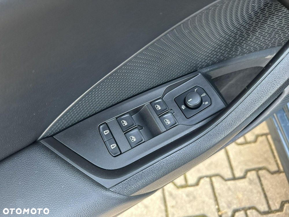 Skoda Octavia 2.0 TDI SCR Ambition DSG - 12