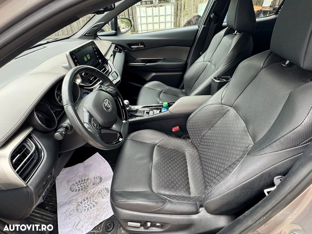 Toyota C-HR 2.0 HSD 184 CP 4x2 CVT C-lassy bi-tone - 16