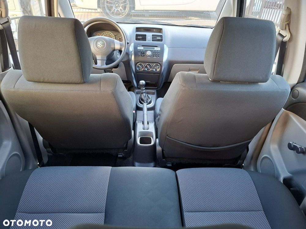 Suzuki SX4 1.9 DDiS DPF 4x2 Comfort - 24