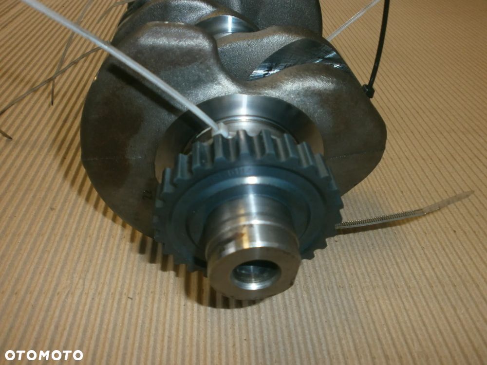 WAŁ KORBOWY PANEWKI  2.0TDI STD 04L CUN CUP CRL CKF CUV CRB DFG ORYGINAŁ - 3