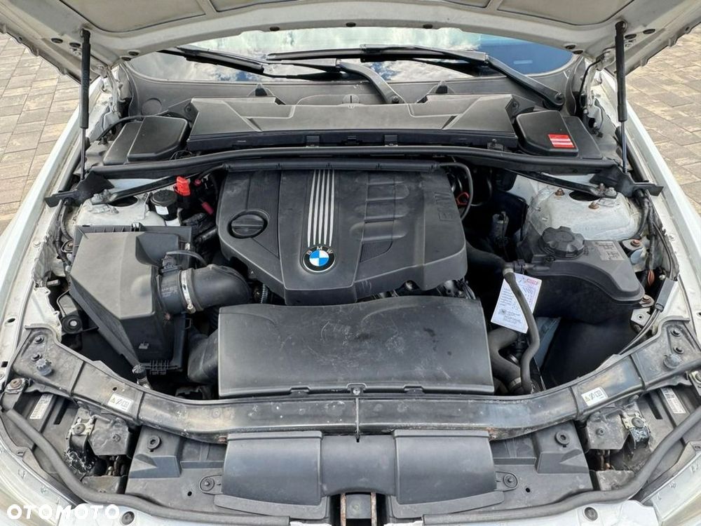 BMW Seria 3 - 25