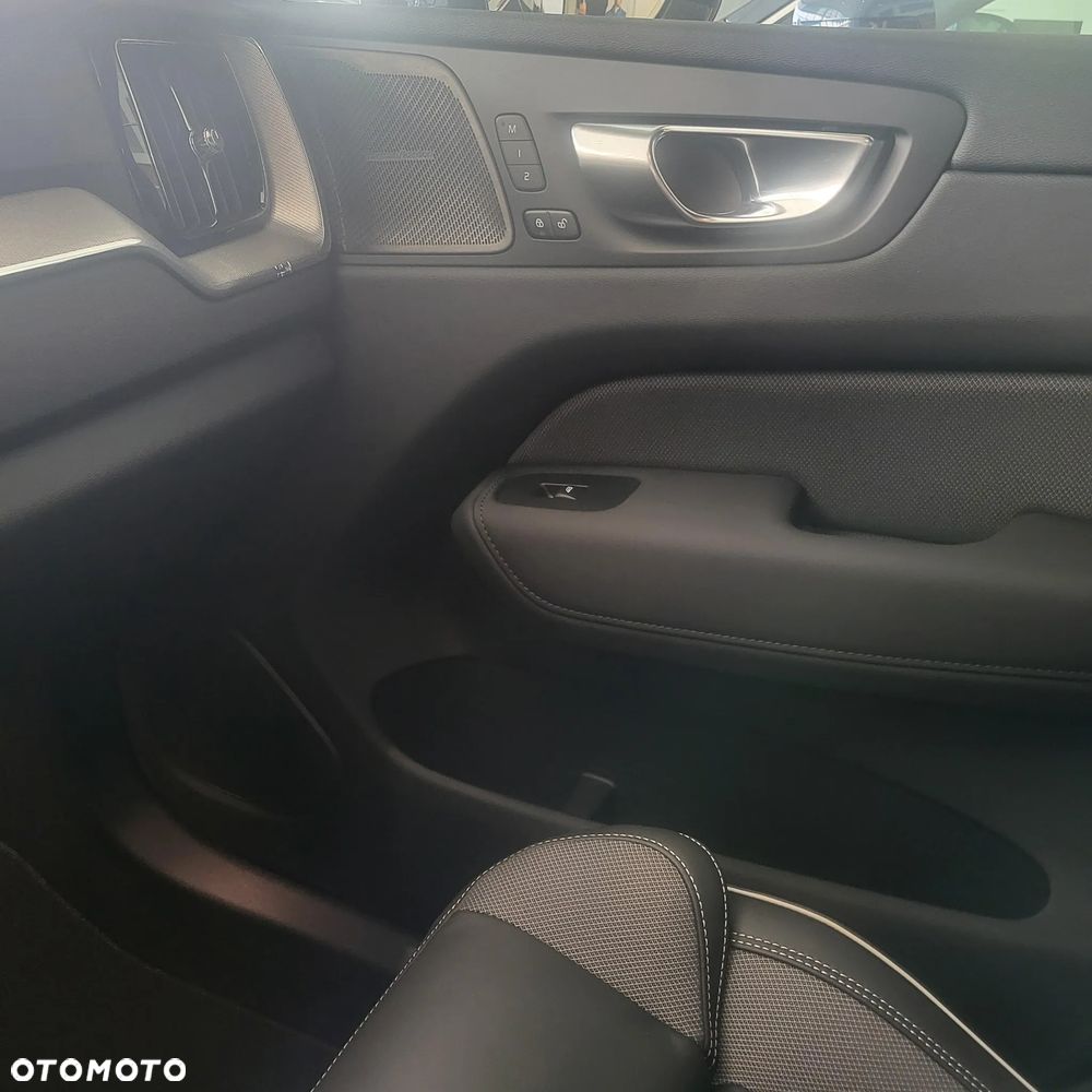 Volvo XC 60 - 23