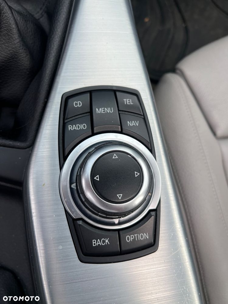 BMW Seria 1 118d DPF Edition Sport - 12