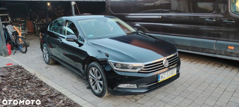 Volkswagen Passat 1.8 TSI BMT Comfortline - 1