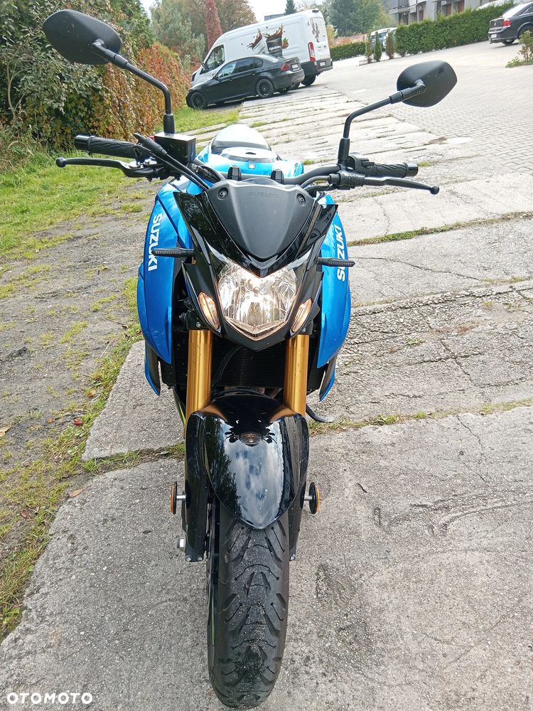 Suzuki GSX - 8