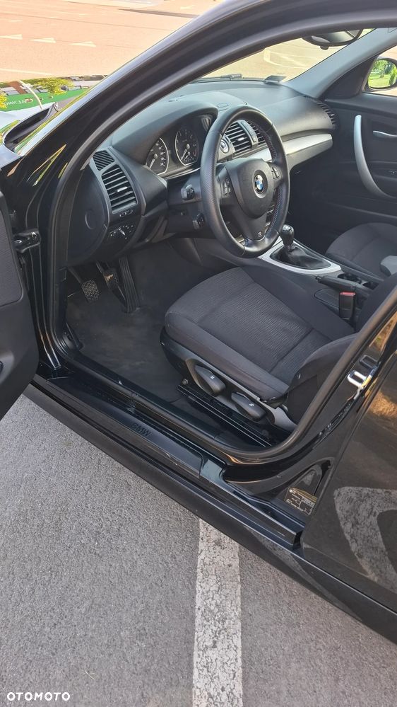 BMW Seria 1 118i - 11