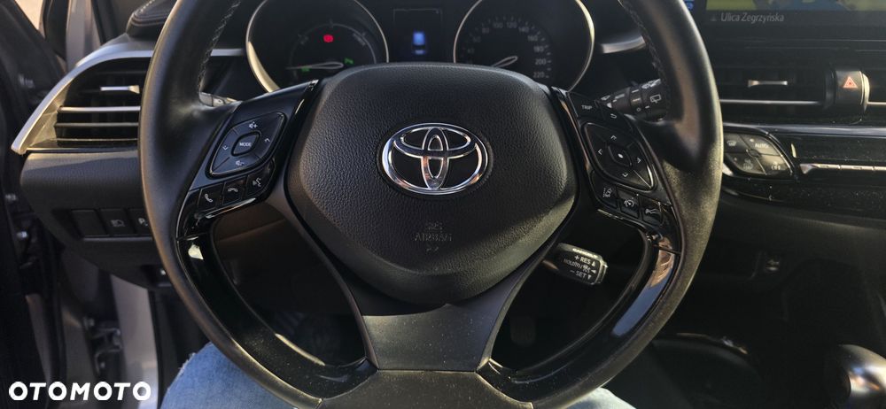 Toyota C-HR - 8