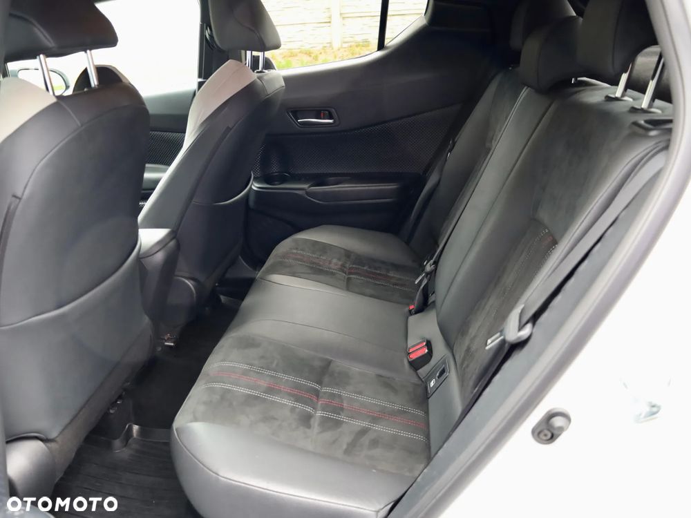 Toyota C-HR 1.8 Hybrid GPF GR Sport - 36