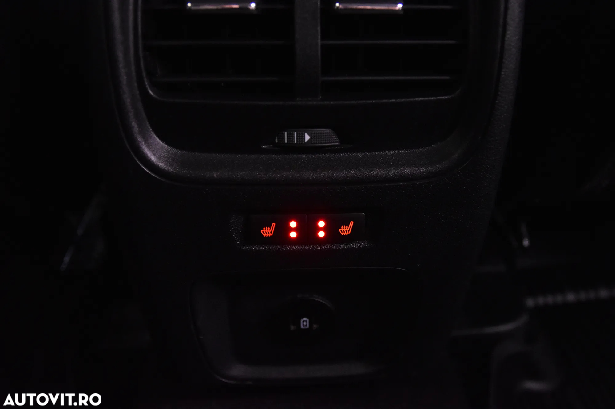 Ford Kuga - 22