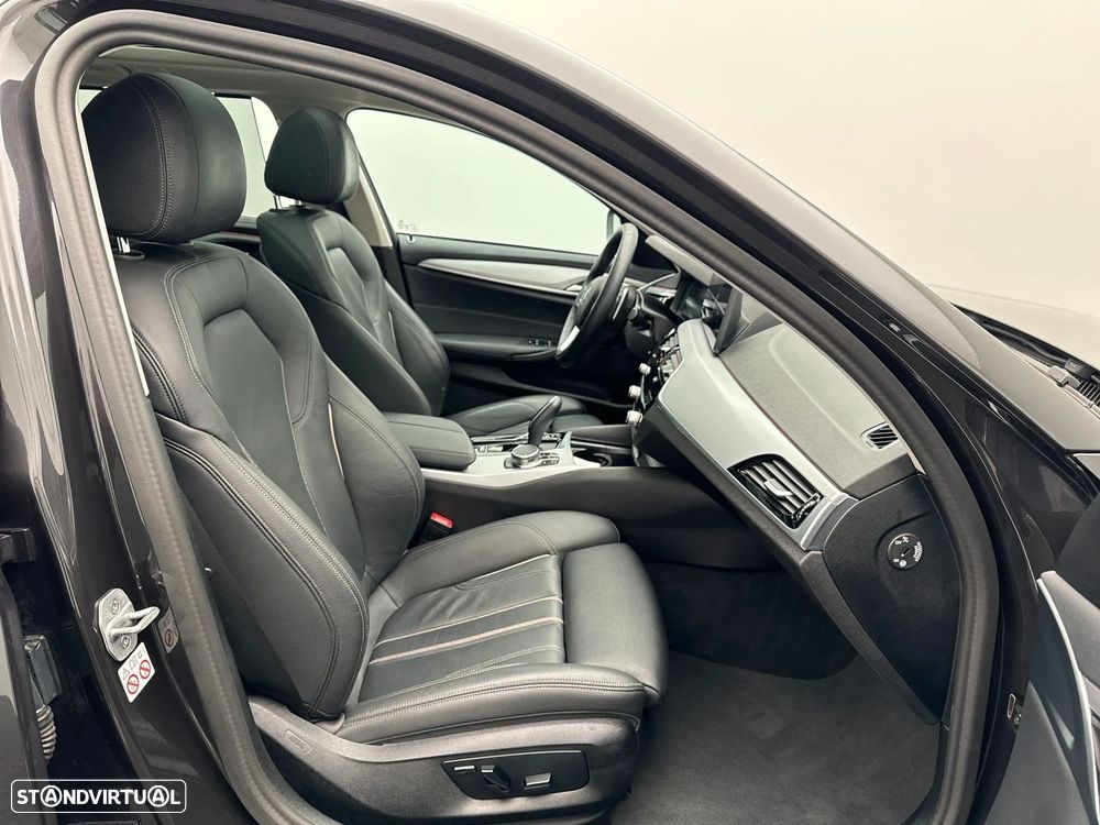 BMW 520 d Line Luxury Auto - 10