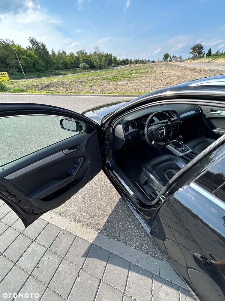 Audi A4 ver-avant-1-8-tfsi-s-line-sportpaket-plus- - 11