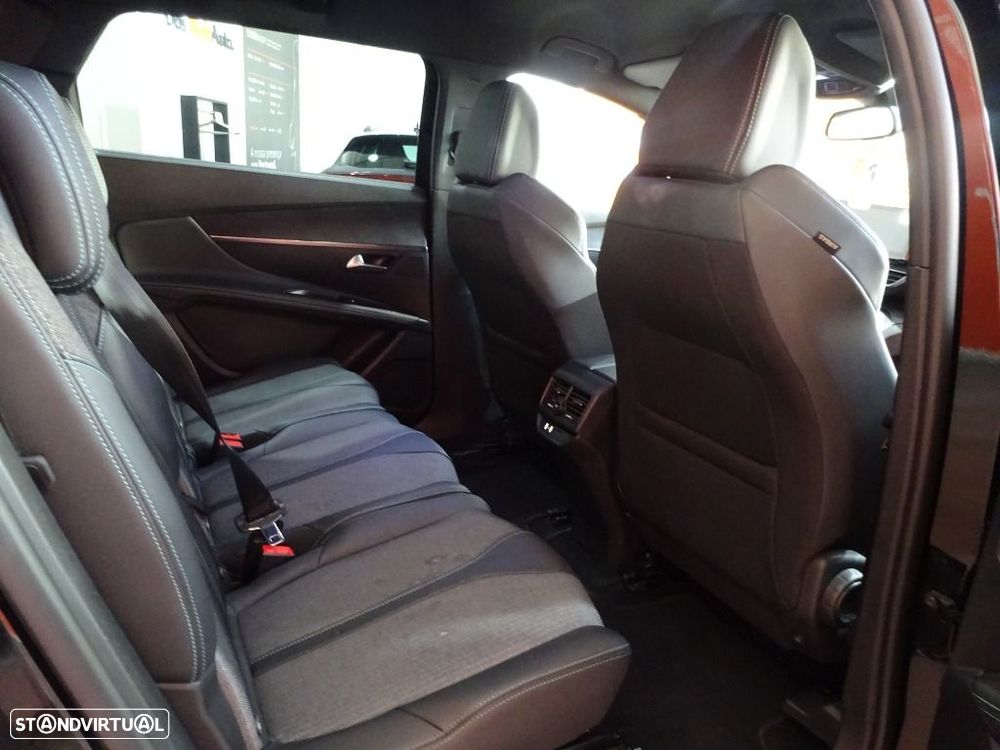 Peugeot 5008 1.2 PureTech Allure Pack EAT8 - 31