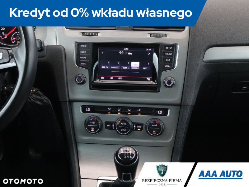Volkswagen Golf - 14