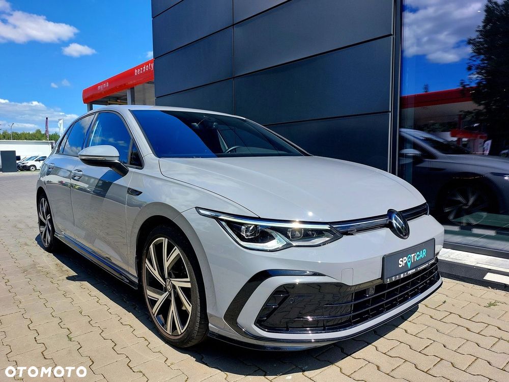 Volkswagen Golf - 6