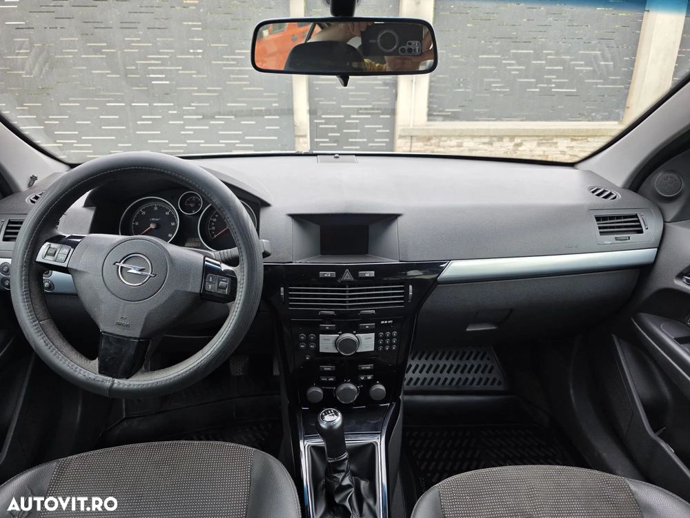Opel Astra 1.7 CDTI Essentia - 5