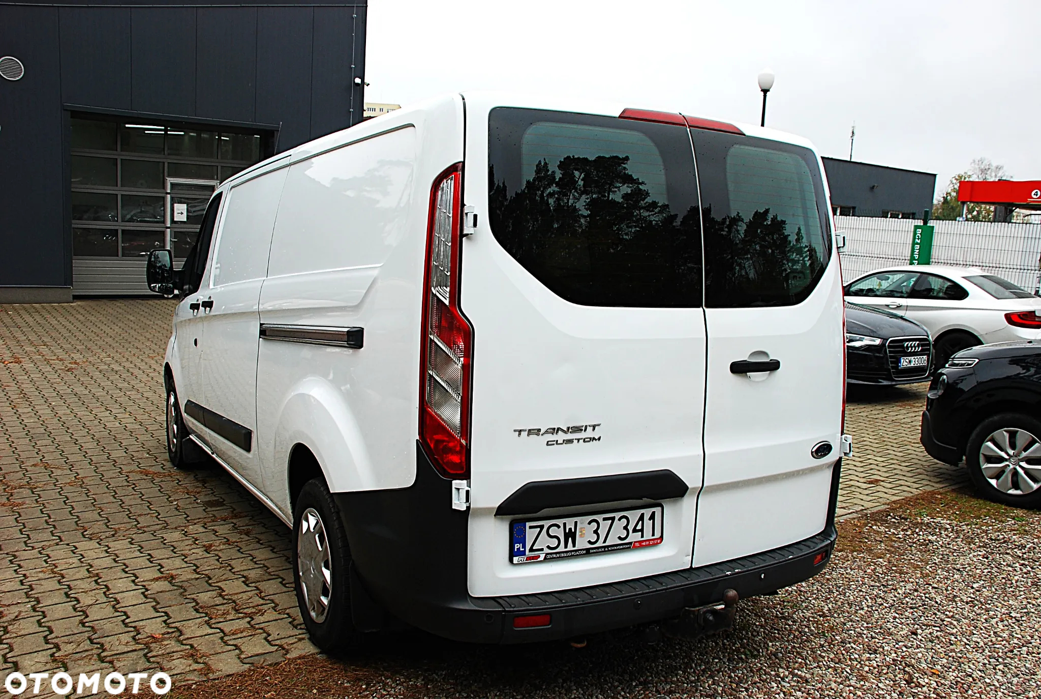 Ford TRANSIT CUSTOM - 13